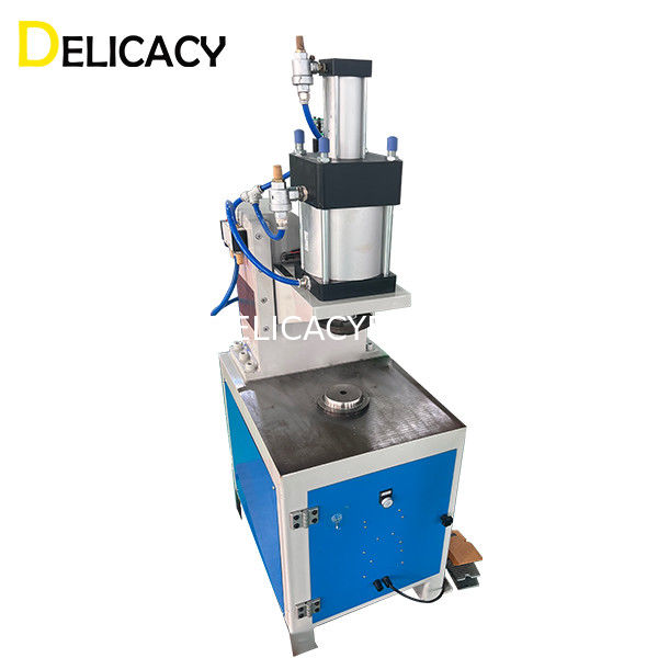 Halb automatisches Tin Can Production Machine Flanging für Runddosen 99mm 127mm